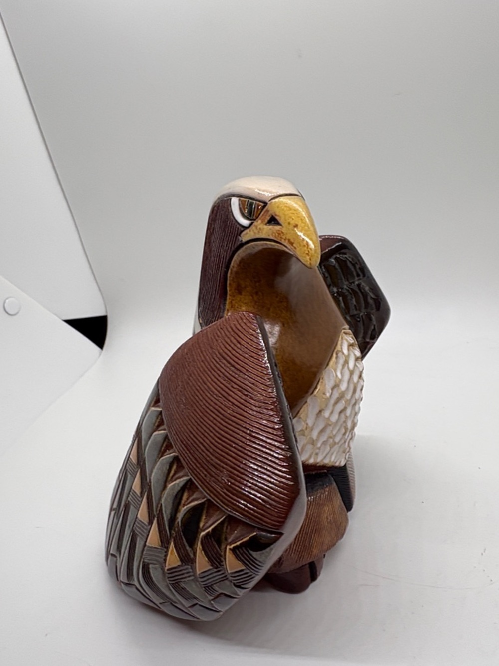 Artesania Rinconada Ceramic Eagle Statue - Picture 4 of 5
